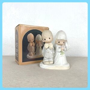 Precious Moments Bride and Groom Figurine The Lord Bless You and Keep You E-3114